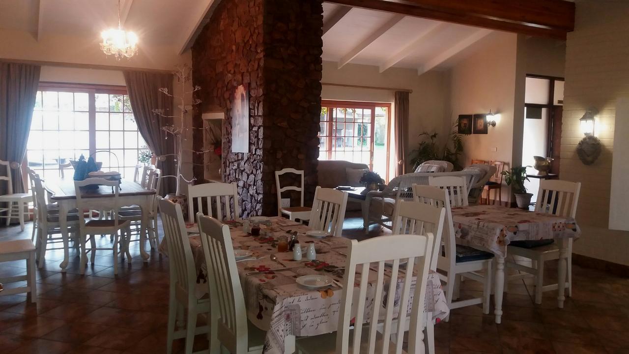 Lavender Lodge Vryburg Exterior foto